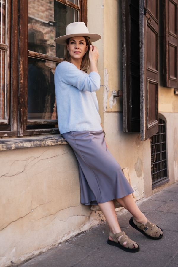 Light blue sweater with a round neck