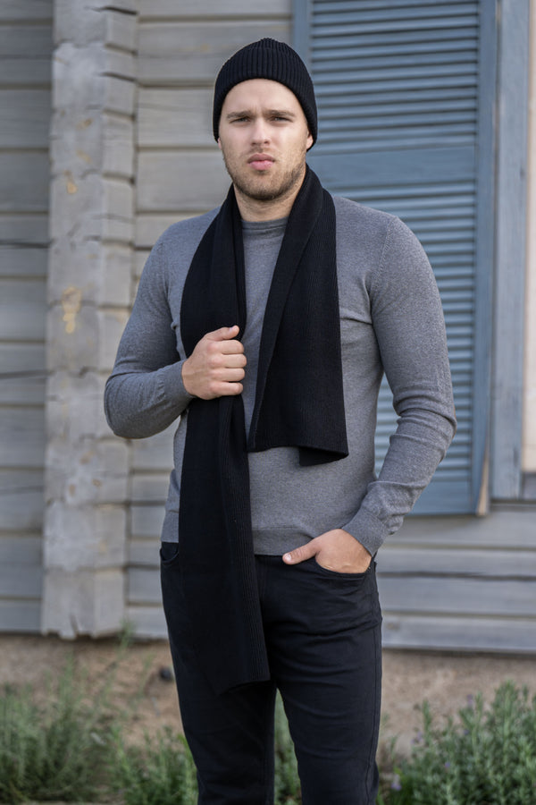 Classic men’s scarf and hat set