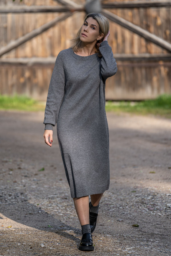 Grey dress with puff sleeves