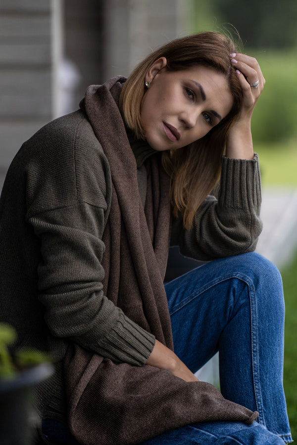 Brown cashmere and merino wool shawl